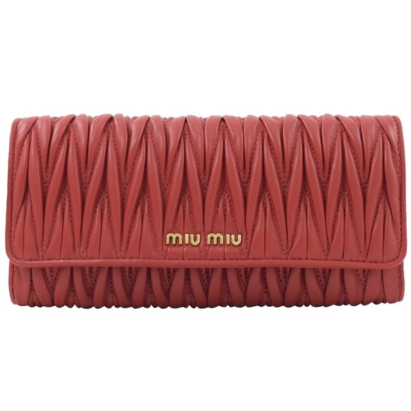 Miu Miu Large Matelasse’ nappa leather wallet 💯 Authentic - Picture 3 of 9